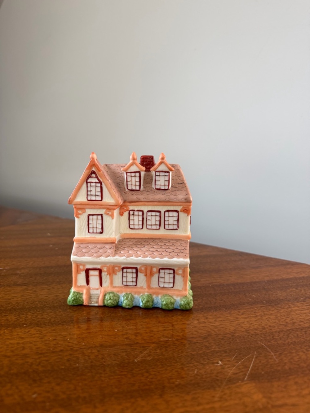 Lamp Karen Carson Creations Victorian House Martha’s Vinyard